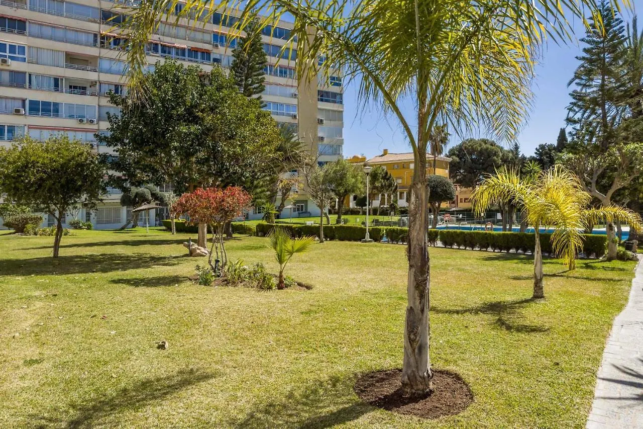 Apartamento Acogedor, Terraza, Piscina Y Mar Benalmádena