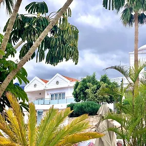 Cozy Two Bed Apartment. Apartamento Costa Adeje (Tenerife)