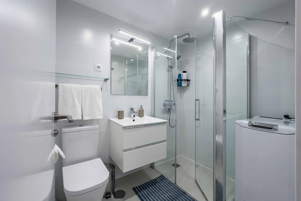 Apartamento Acogedor, Terraza, Piscina Y Mar Benalmadena